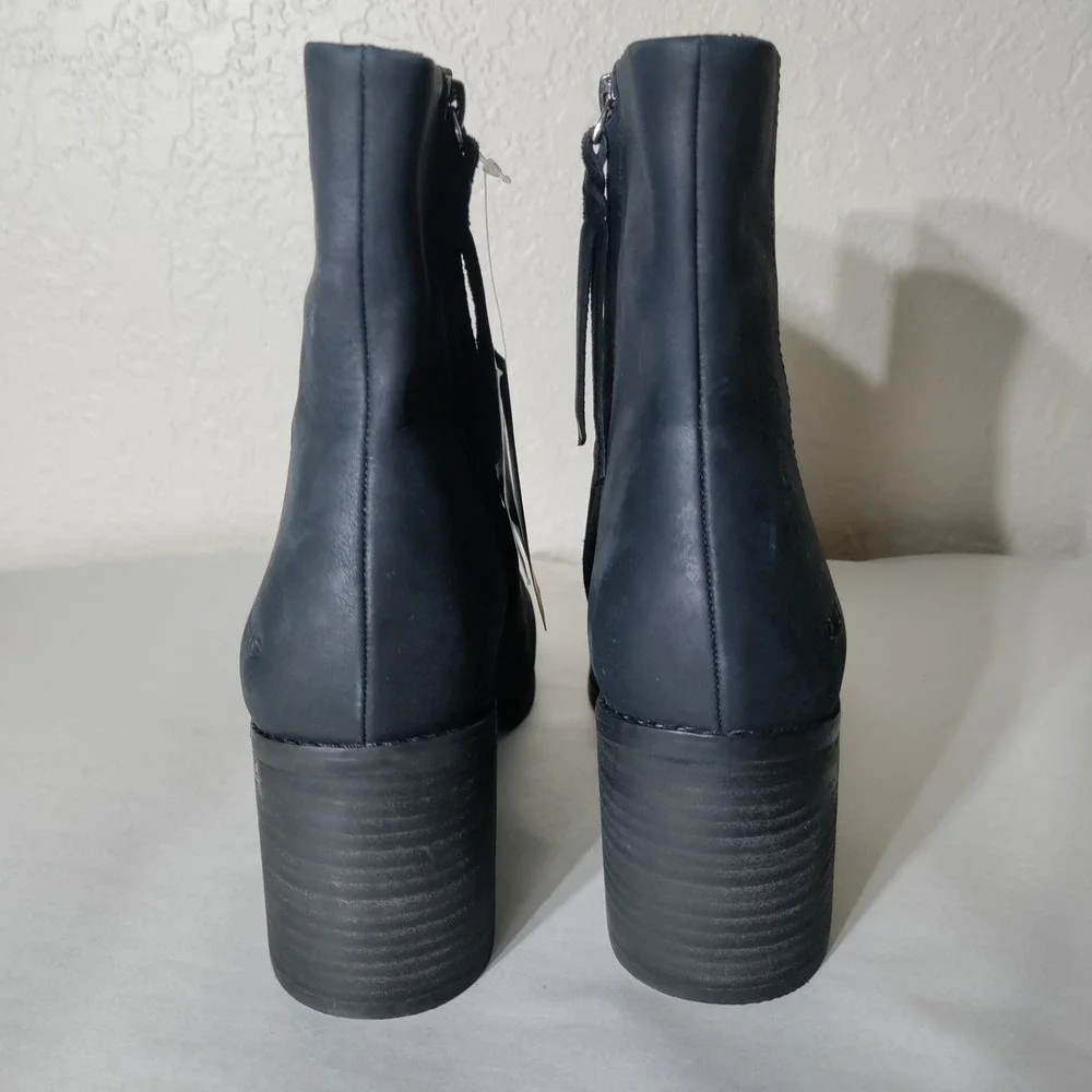 TOMS Marina Black Leather Ankle Boots Stacked Block Heel Side Zip SZ 10